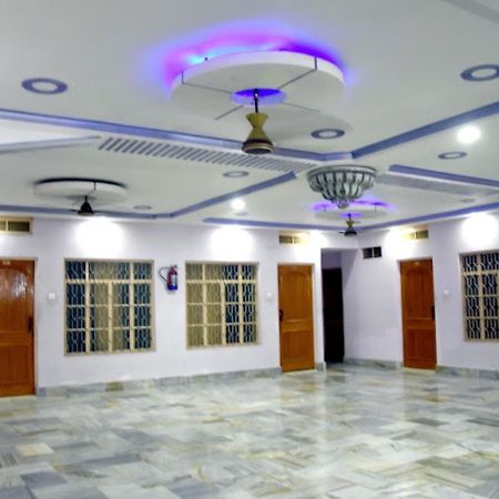 Hotel Roshan Varanasi Esterno foto